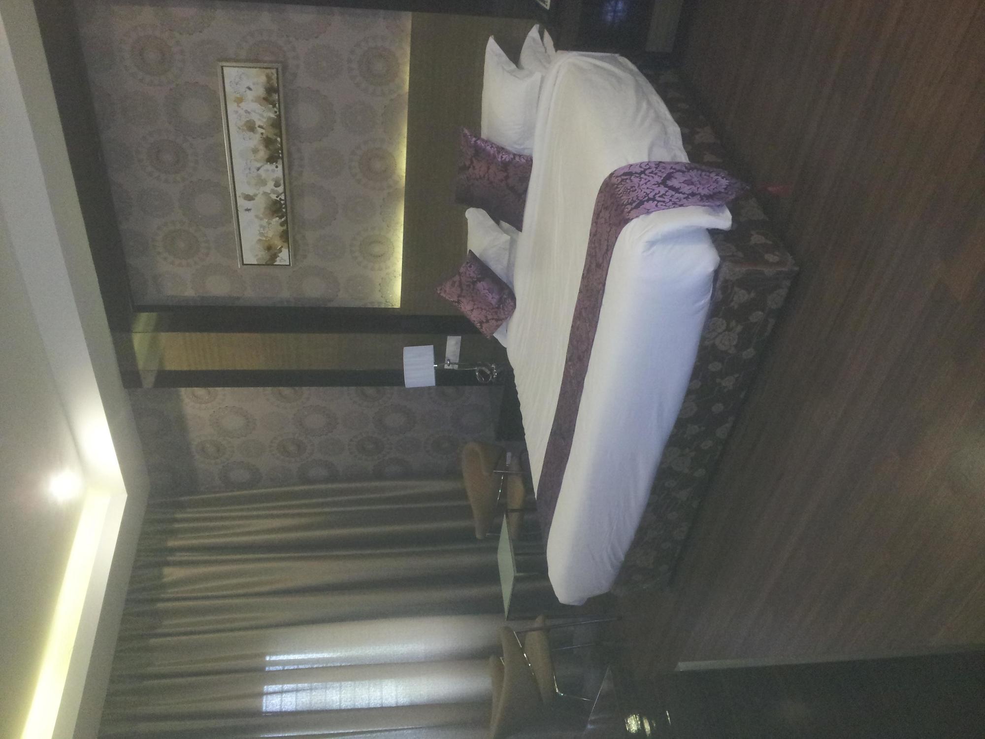 Saffron Hotel Jalna Экстерьер фото